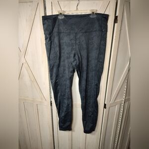 Mondetta Performance Luxury Leggings in Dark Gray/Blue